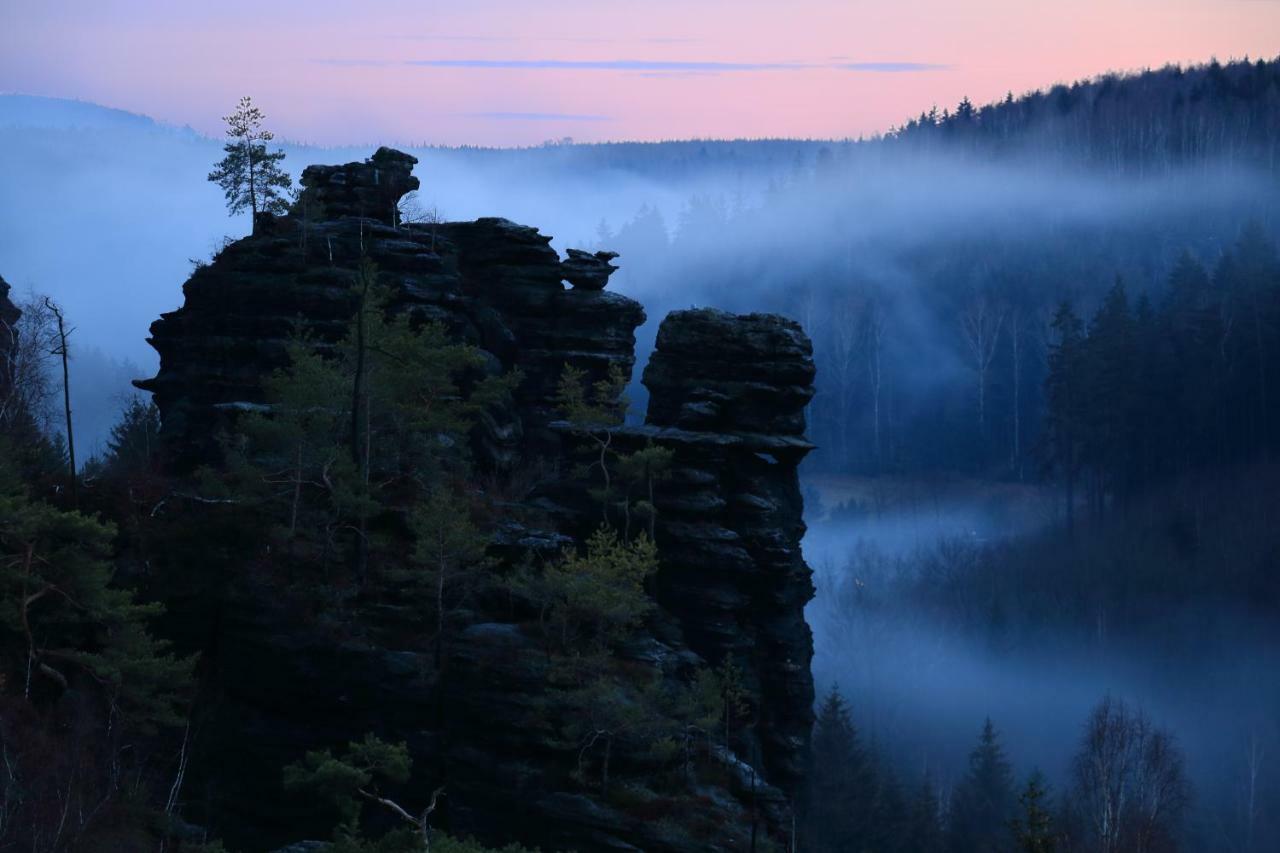 Chalupa U první skály Chřibská Esterno foto