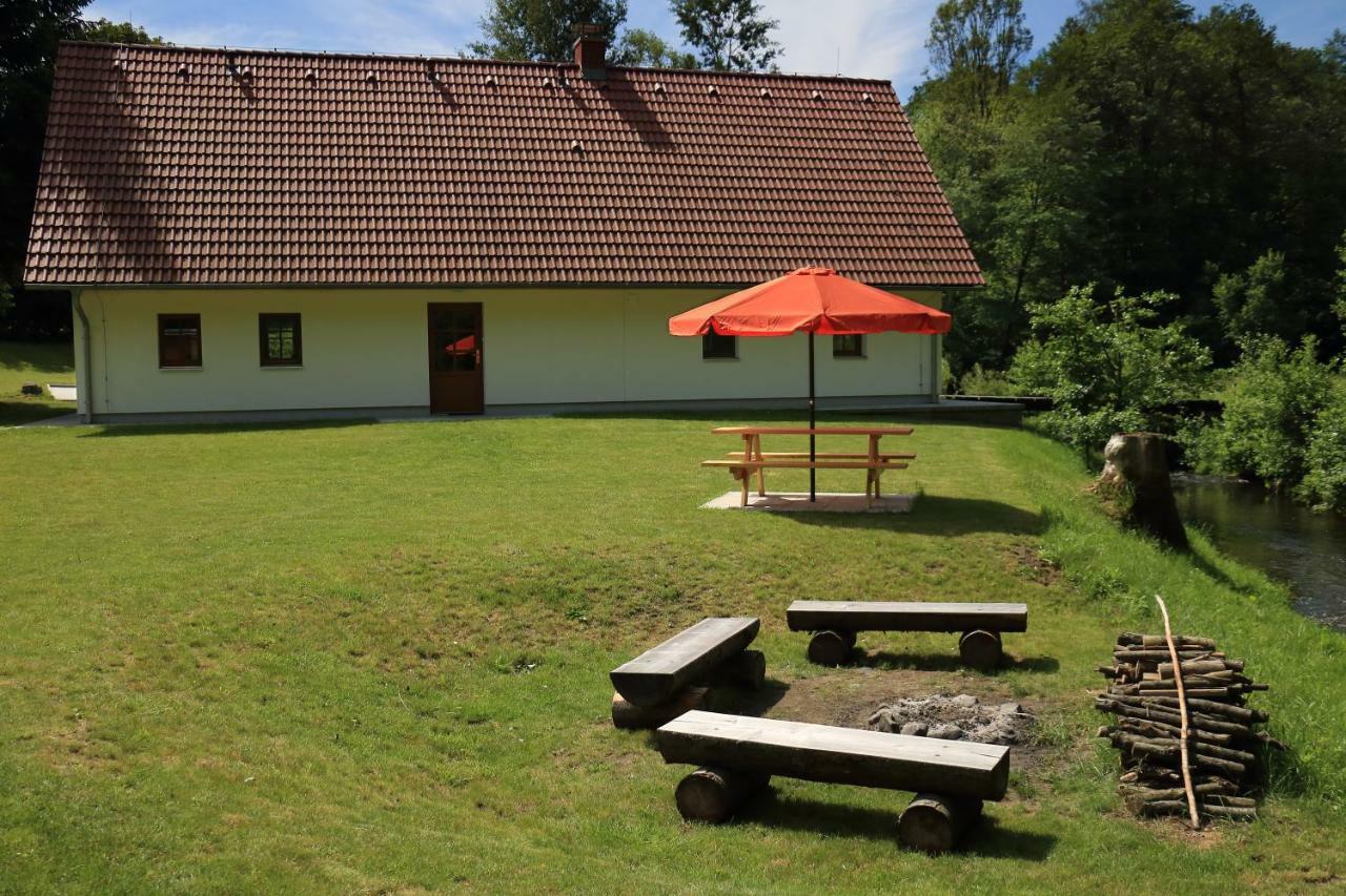 Chalupa U první skály Chřibská Esterno foto
